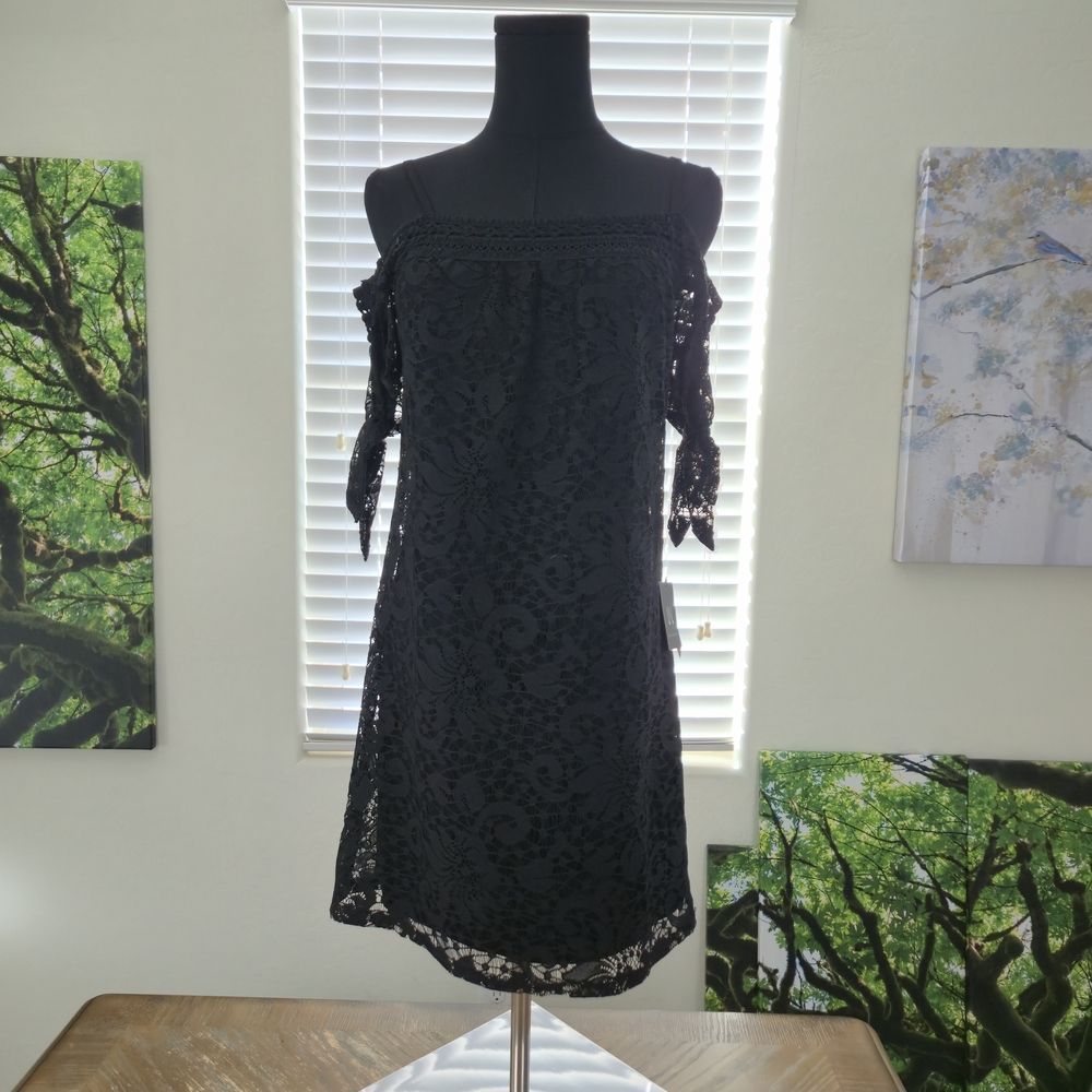 I.N San Francisco Black Lace Dress Size XS NWT Built-In Slip Cap Sleeves